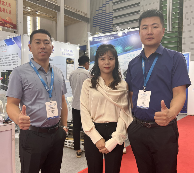 �V����������(y��ng)朅�չ�̕�(hu��)